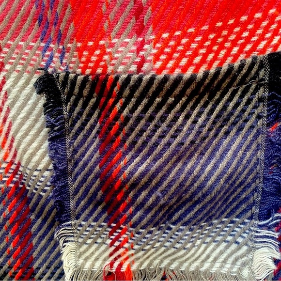 ⚡️Shawl plaid with large pockets one size fits all⚡️ - Picture 3 of 5